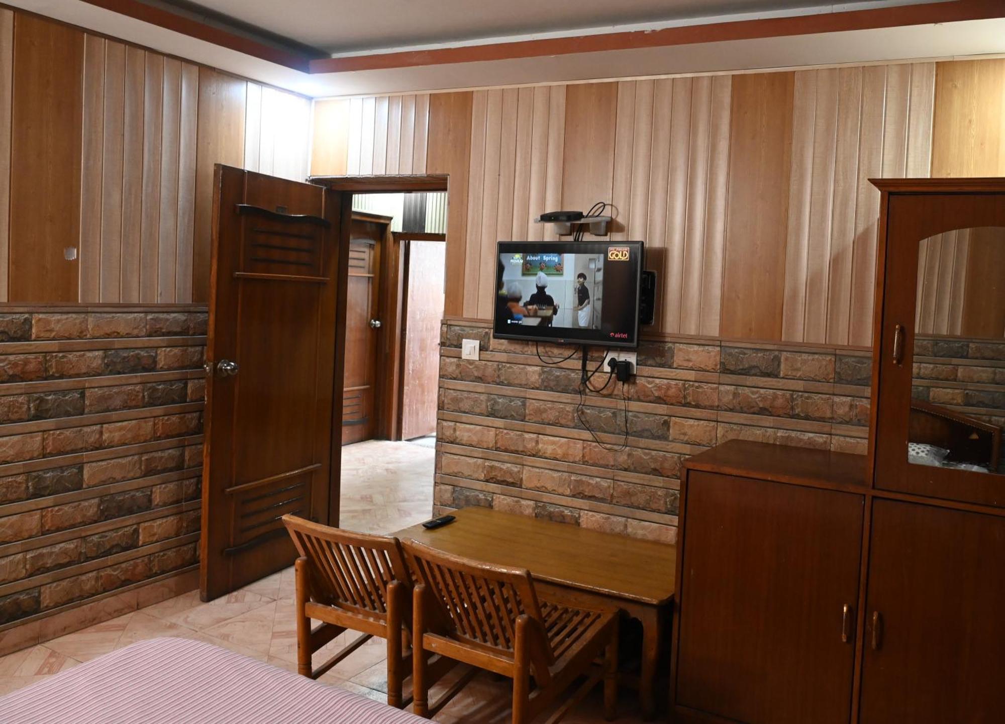 Hotel Sunrise Chandigarh Exterior photo
